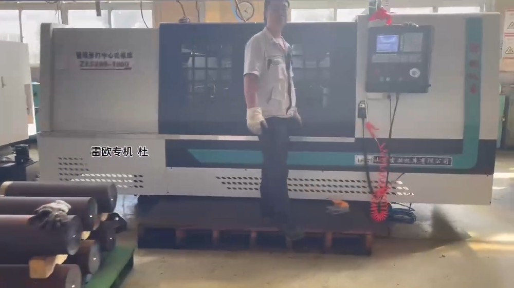 客户使用本公司生产的双头车加工工件案例